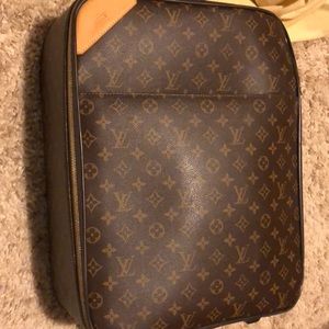 Authentic Louis Vuitton carry on